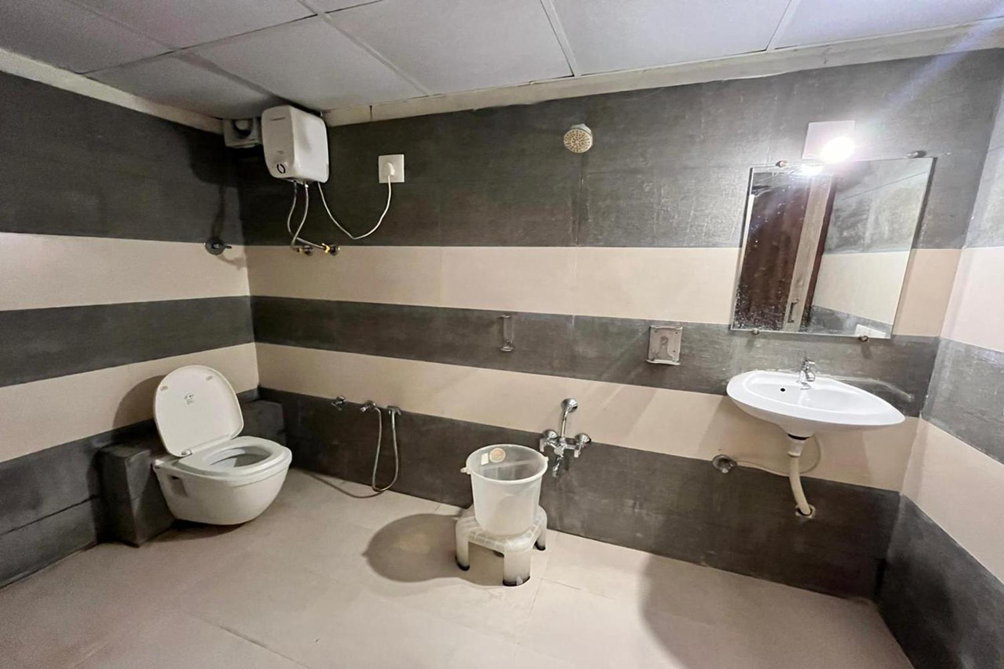 Watuwa Hotel Kalyan Palace מראה חיצוני תמונה