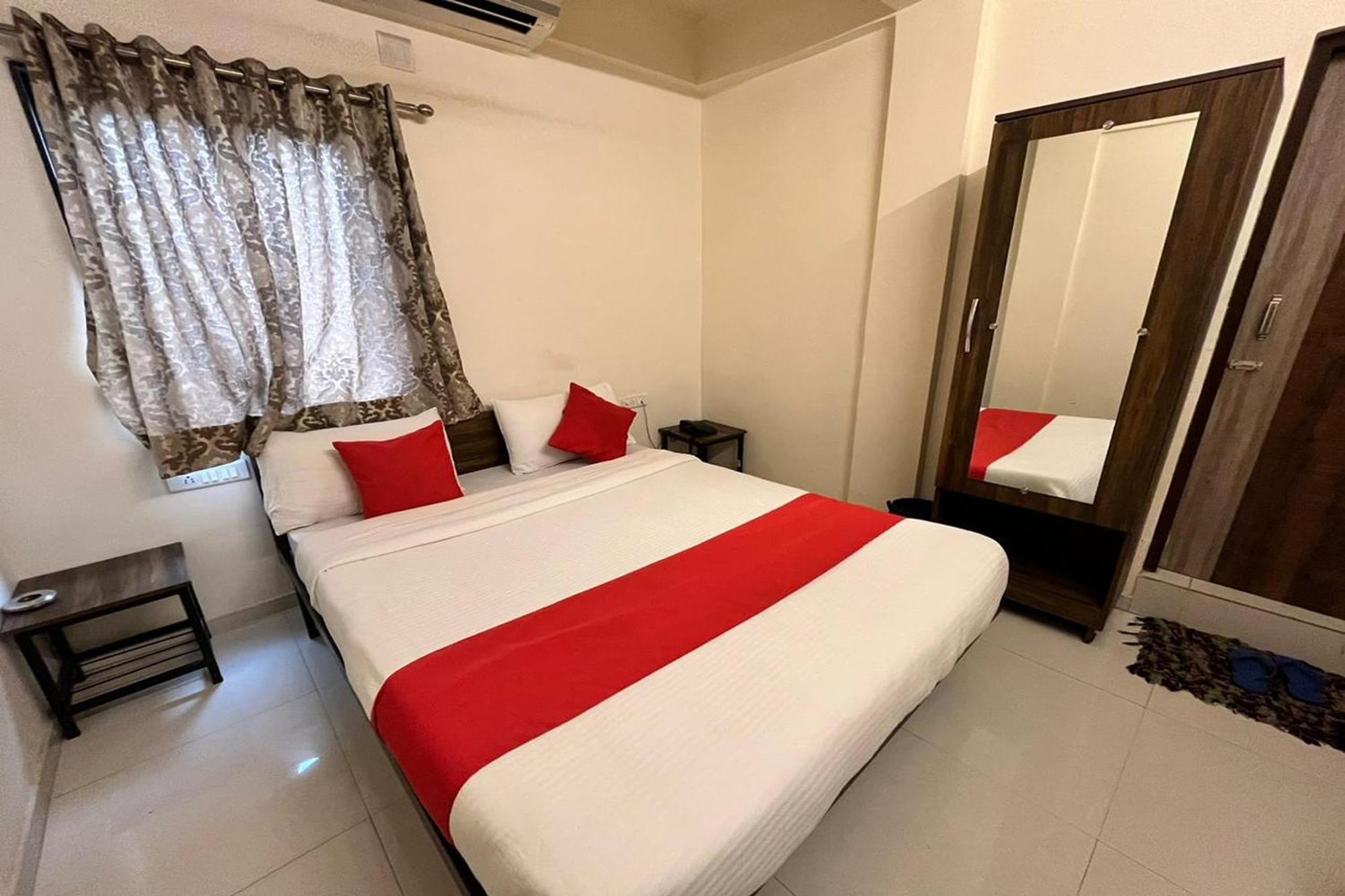 Watuwa Hotel Kalyan Palace מראה חיצוני תמונה